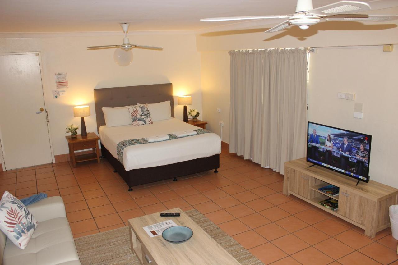 Lake Central Cairns Exterior foto
