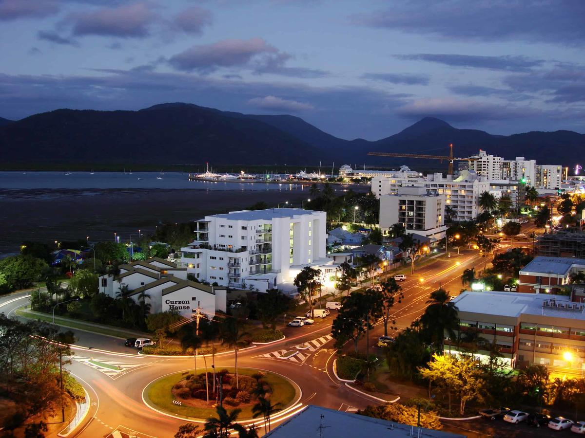 Lake Central Cairns Exterior foto